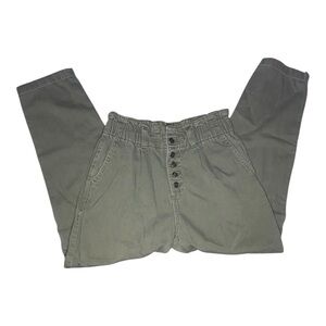 Time and Tru Women's High-rise Buttoned Olive Green Pants (8)